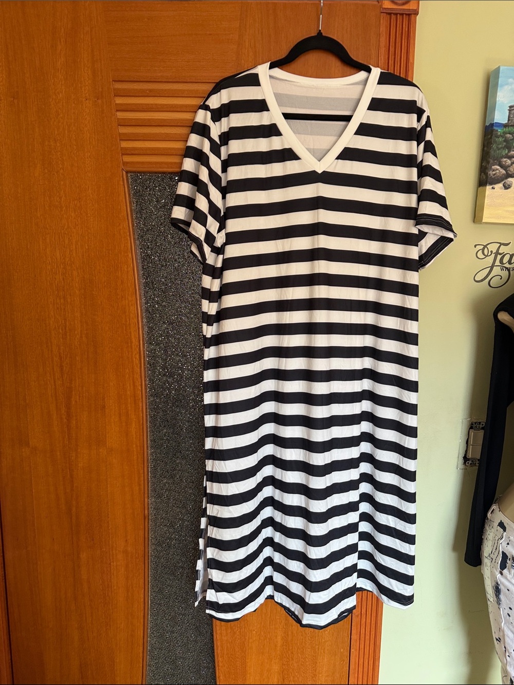Women's Black & White Striped V-Neck Nightshirt